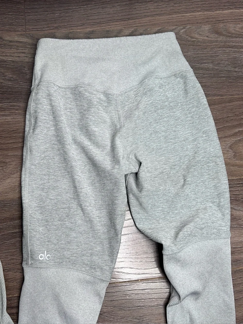 ALO Yoga made from